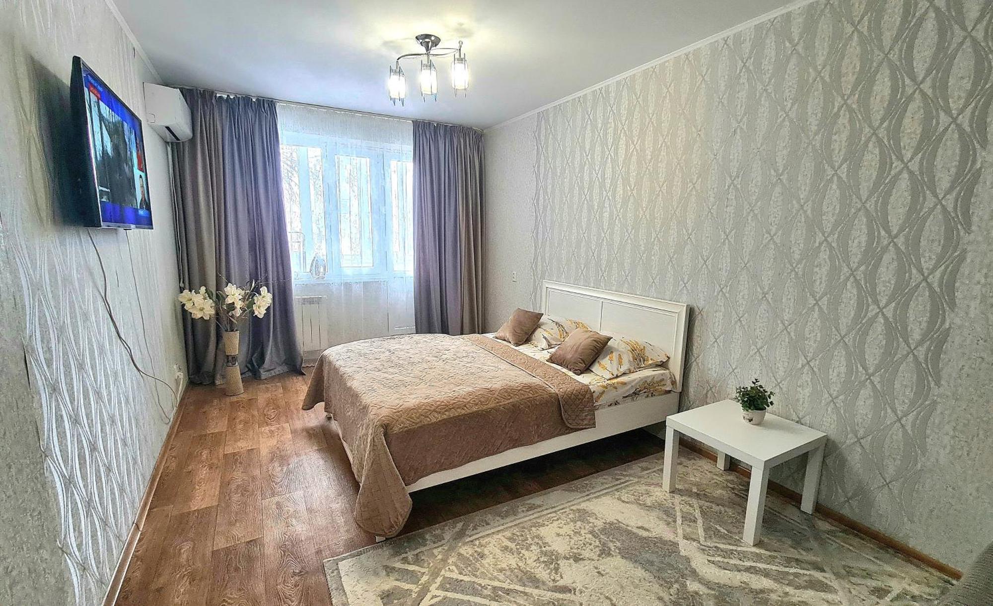 1 Комнатная Квартира В Центре Uralsk Exterior photo
